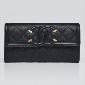 CHANEL Black Caviar Filigree Wallet